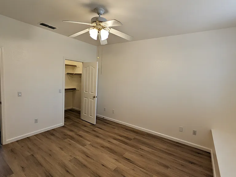 10250 Patti Way — Photo 18