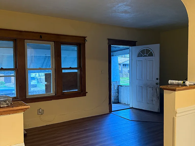 110 Fisher St — Photo 3