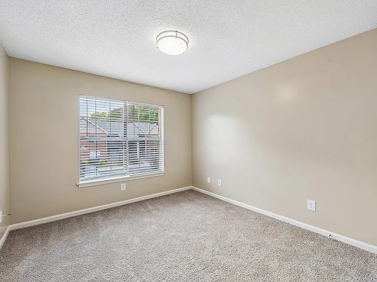 Pepper Ridge — Photo 42