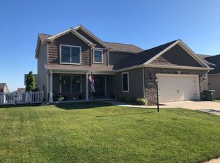 1705 Oliger Dr, Mahomet, IL 61853