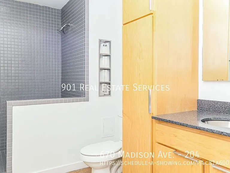 670 Madison Ave #204 — Photo 11