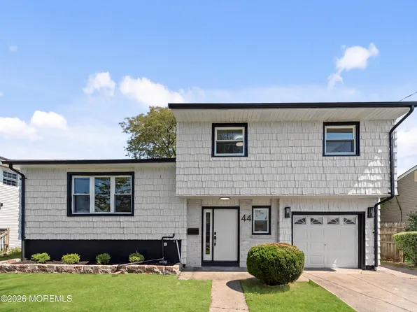 44 Charlotte Street, Carteret, NJ 07008