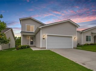 4417 E 44th St, Des Moines, IA 50317