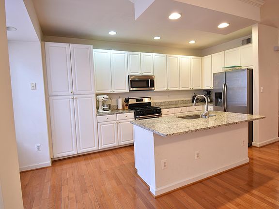 4th image of 4027 Royal Lytham Dr