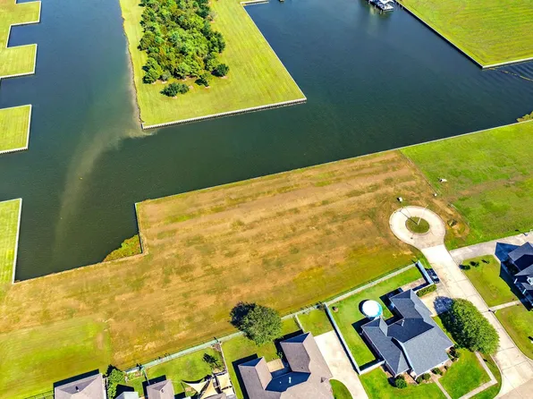 1788 Sandy Beach Rd, Houma, LA 70360