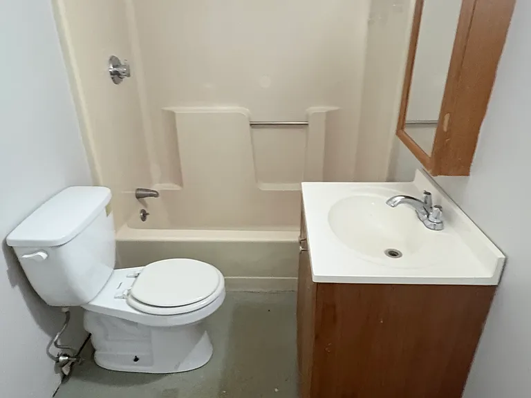 27 Dexter Ct #5 — Photo 3