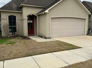 7825 Valencia Ct, Baton Rouge, LA 70820