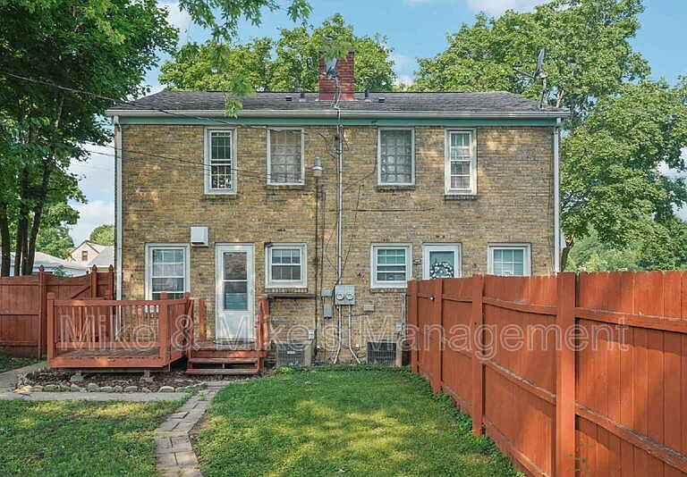 3860 S Brust Ave — Photo 32