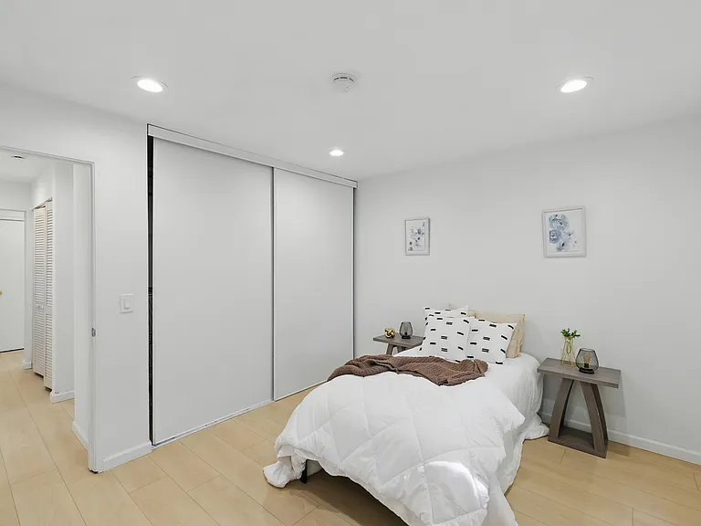 4033 Ralston Cmn — Photo 20
