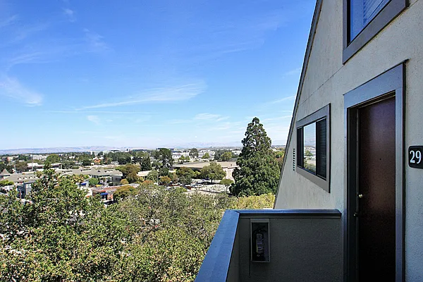 Woodmont Apartments — Photo 17