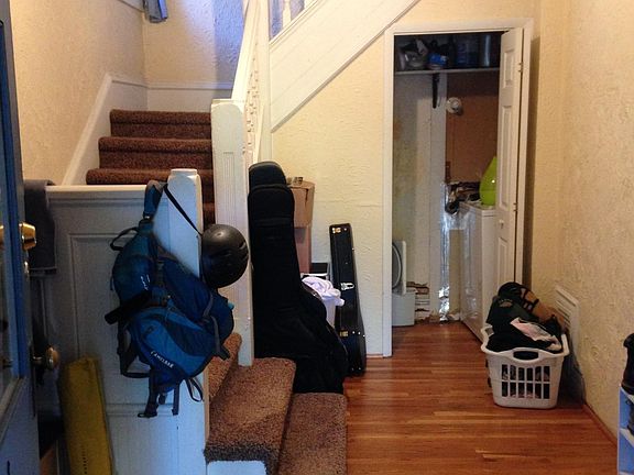 2nd image of 930 S Washington St Unit 1