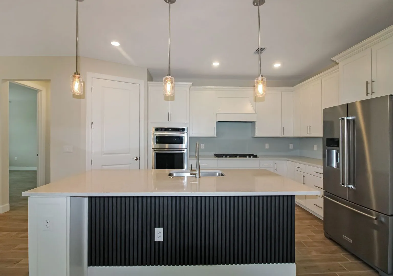 Beachwalk Annual Home for Rent — Photo 3