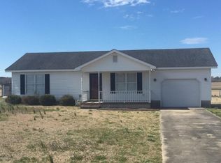 495 Newport Loop Rd, Newport, NC 28570