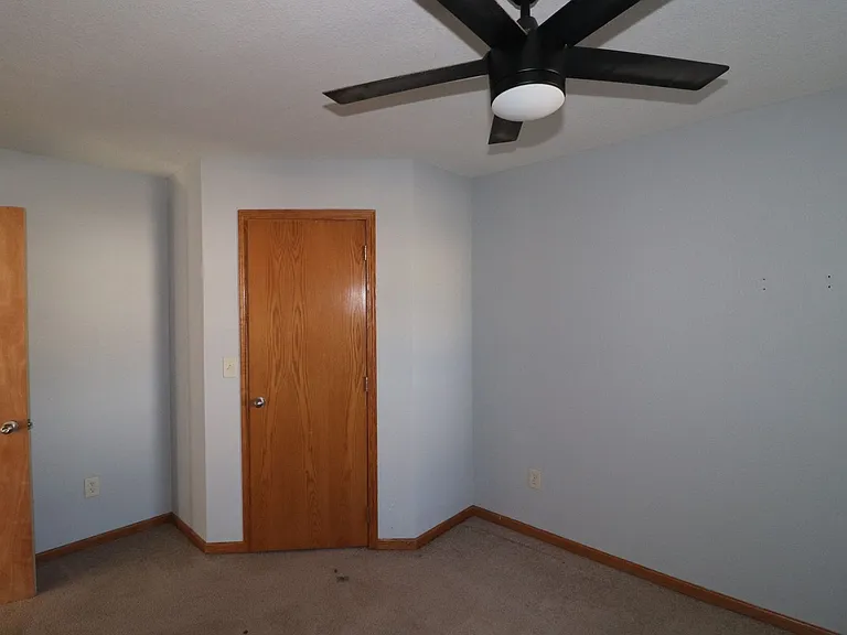1618 Clover Dr — Photo 10