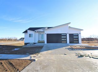 716 Klein Ave, Surrey, ND 58785