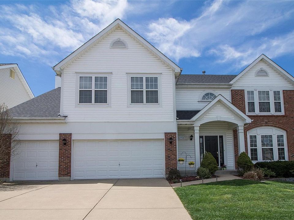Welcome to 6938 Clayborne Dr. in Fieldstone Farms.