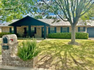 611 Tanya St, Fredericksburg, TX 78624