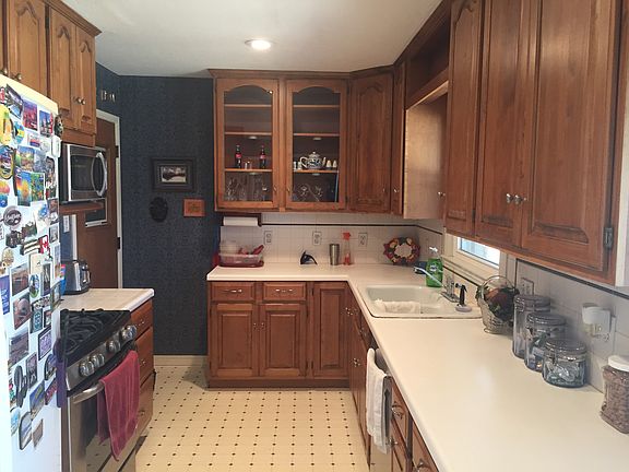 3rd image of 1619 NW 27th St