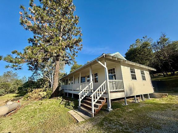 2nd image of 16083 Indian Springs Ranch Rd