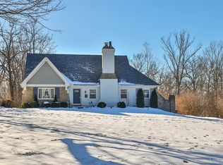 3813 Woodford Rd, Cincinnati, OH 45213