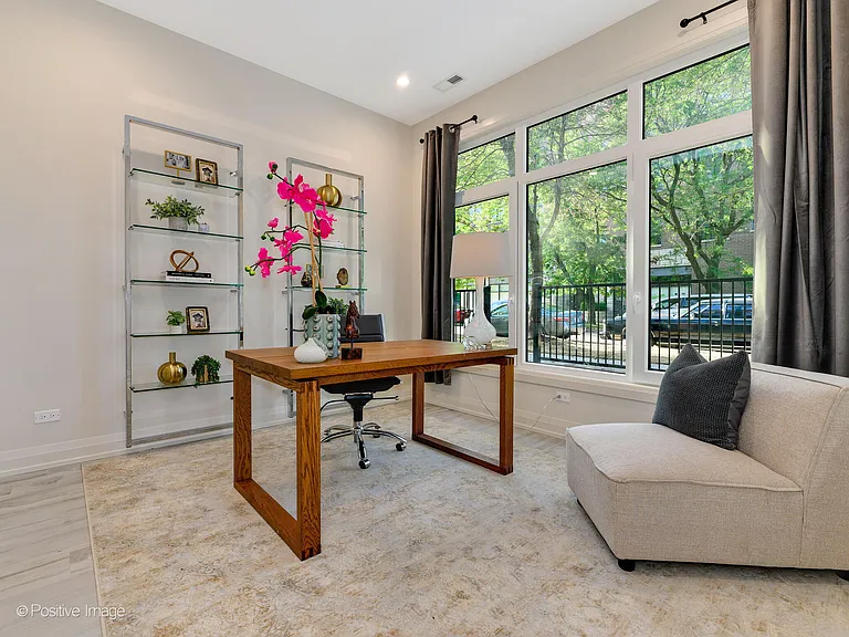 2347 W Morse Ave — Photo 10