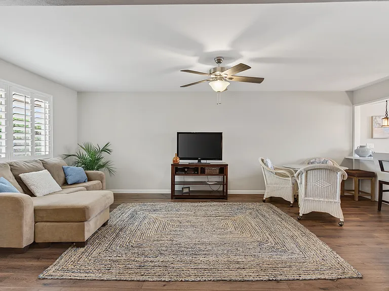 10135 W Andover Ave — Photo 20
