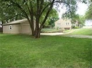 29475 W 157th Ter, Gardner, KS 66030