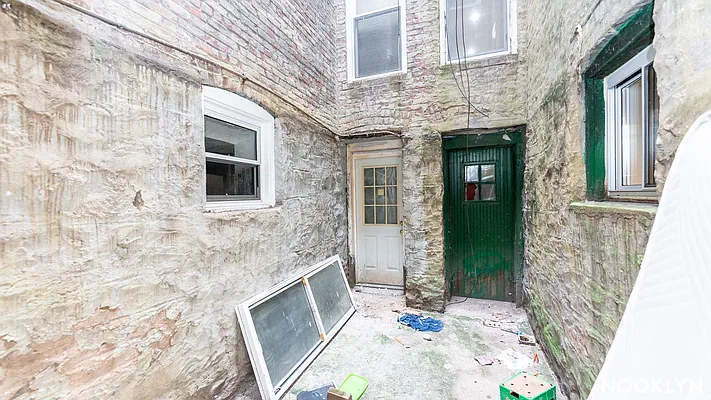 Rented by Nooklyn NYC LLC | media 22