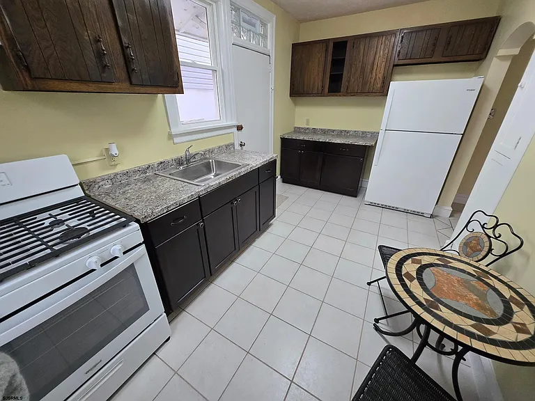 36 N Georgia Rear Ave — Photo 4