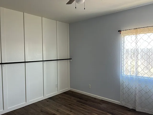 2239 Roberta Ave — Photo 6