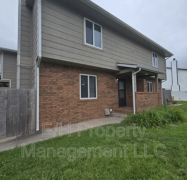 9105 W Westlawn St #1 — Photo 1