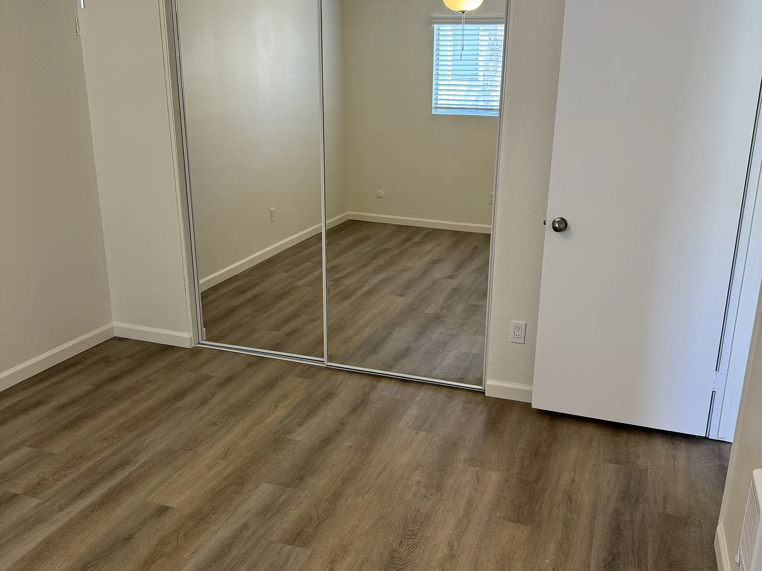 Vista del Sol Apartments — Photo 4