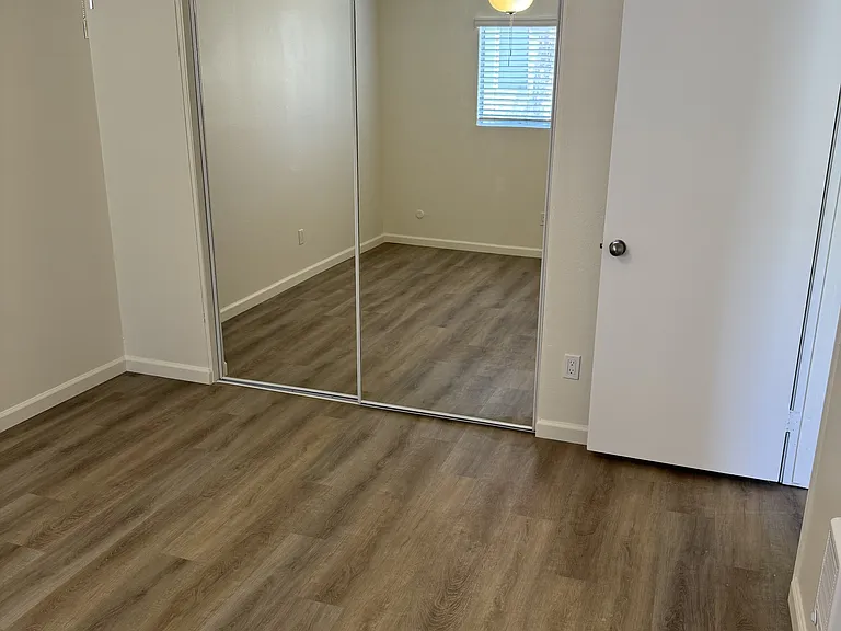 Vista del Sol Apartments — Photo 4