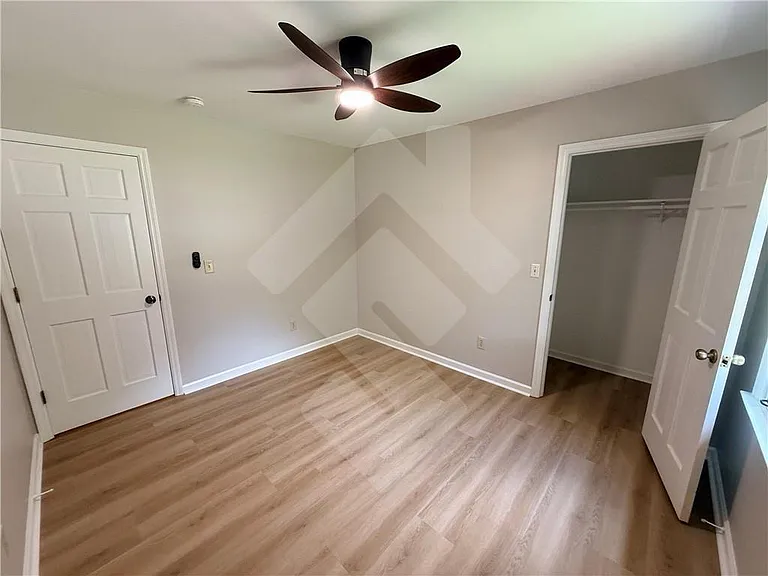 2890 Brookcliff Ln — Photo 30
