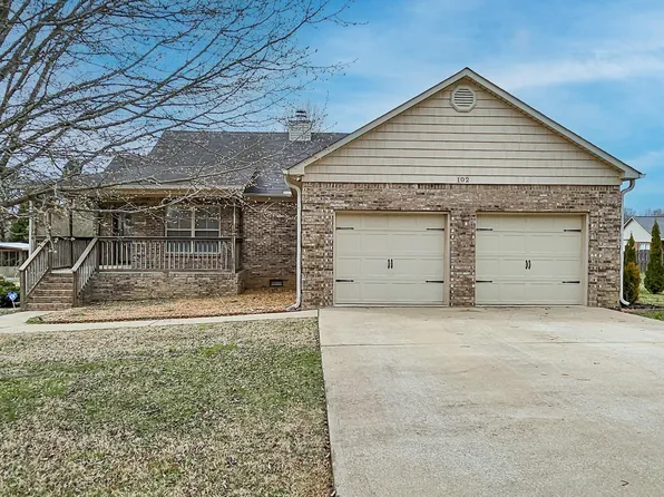 102 Compass Hill Cir, Toney, AL 35773