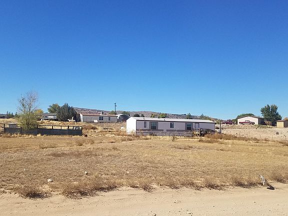 2nd image of 3350 N Yucca Ln