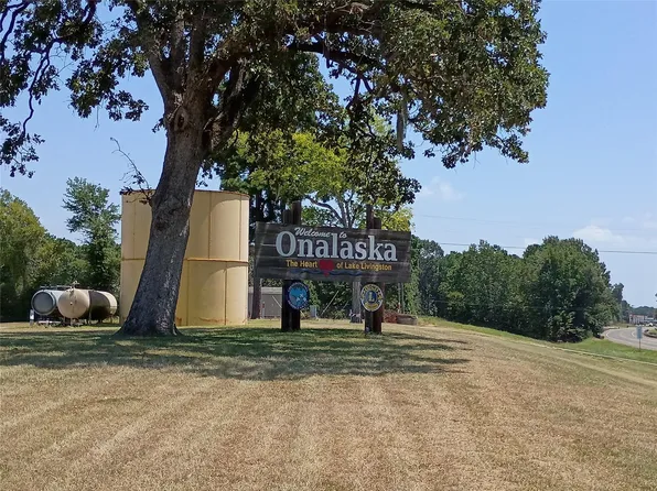 110 Pine Point Cir Lot 1 & 2, Onalaska, TX 77360