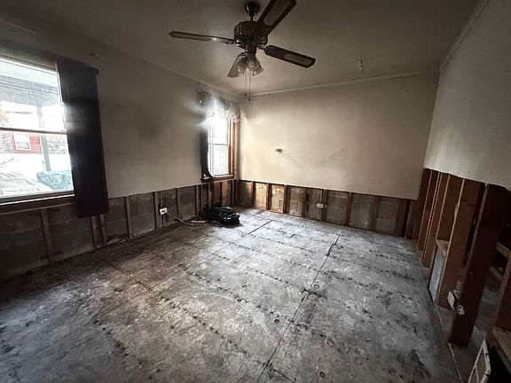 5th image of 10100 S Saint Lawrence Ave