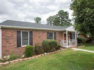 408 Walnut Ave, Colonial Heights, VA 23834