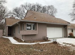 5624 Linden Cir, Johnston, IA 50131
