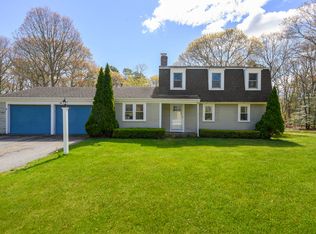 154 Longview Dr, Hyannis, MA 02601