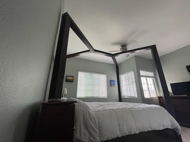 4933 Brighton Ave — Photo 5