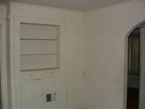 3rd image of 1114 S Waldemere Ave