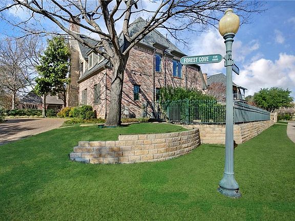 3rd image of 6929 Forest Cove Cir