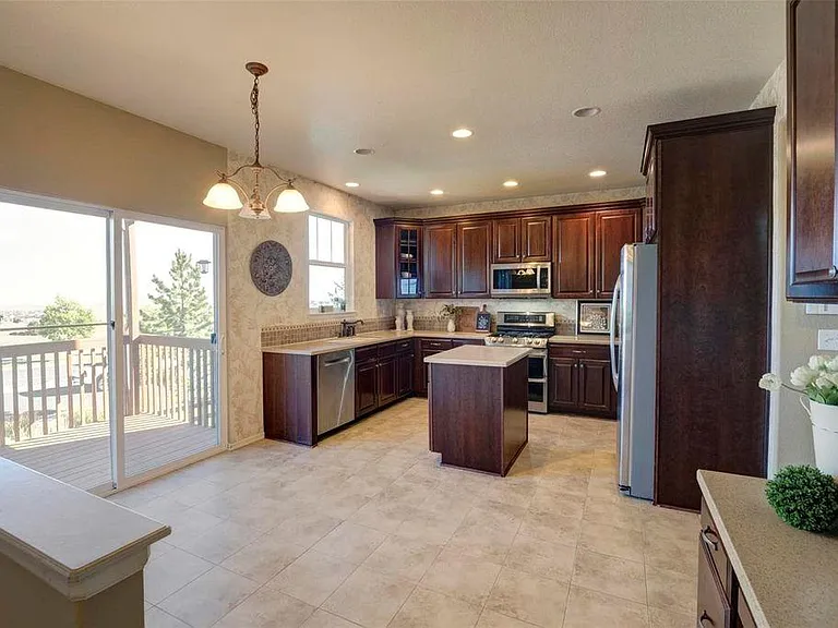 24623 E Hoover Pl — Photo 10