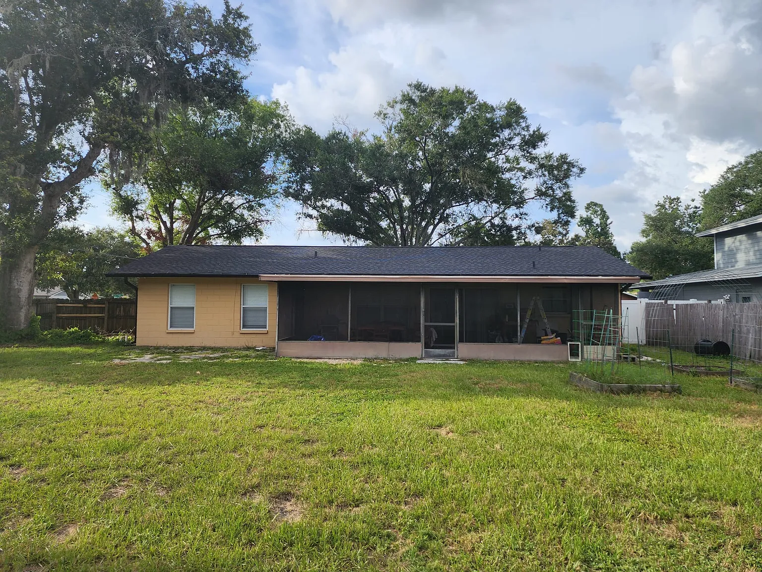 3 bed, 1137 sqft, $2,600 — Photo 2