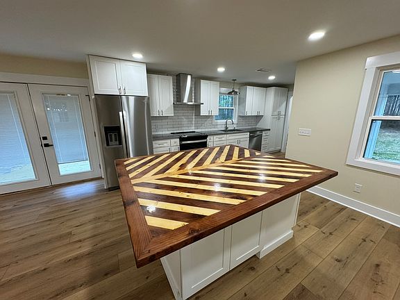 5th image of 3042 Halcyondale Rd