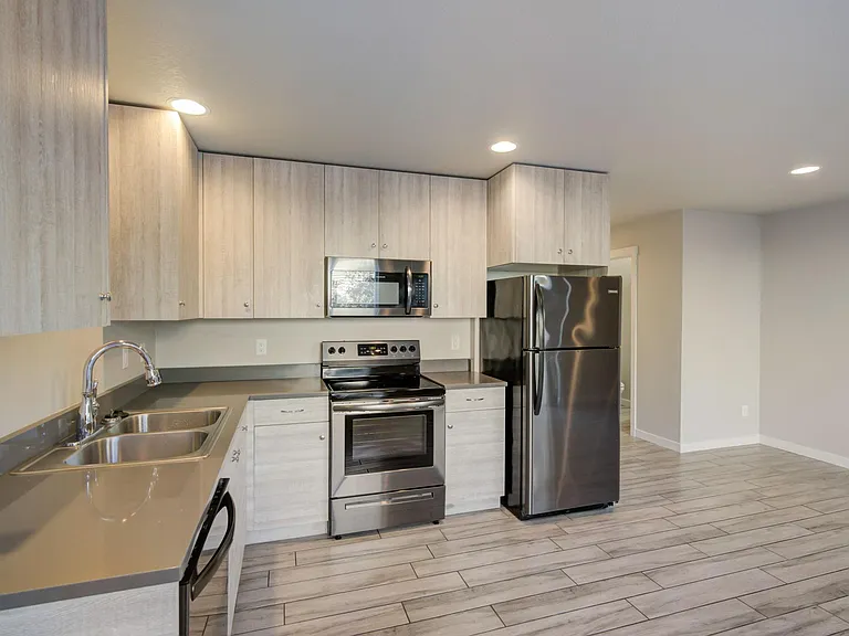 Cameo Townhomes — Photo 18