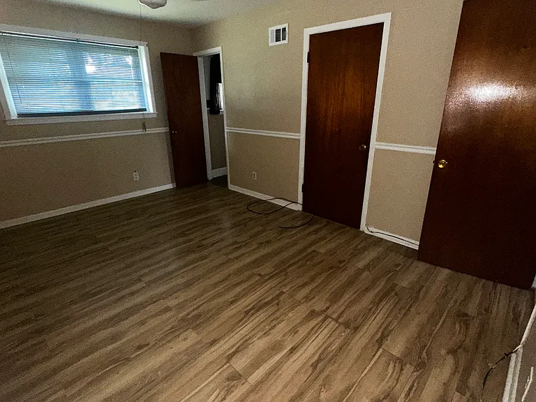 3850 Lisa Ln — Photo 9