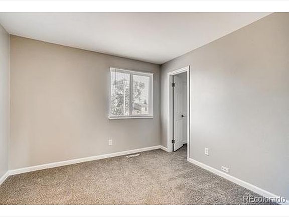 4th image of 17114 E Mercer Dr